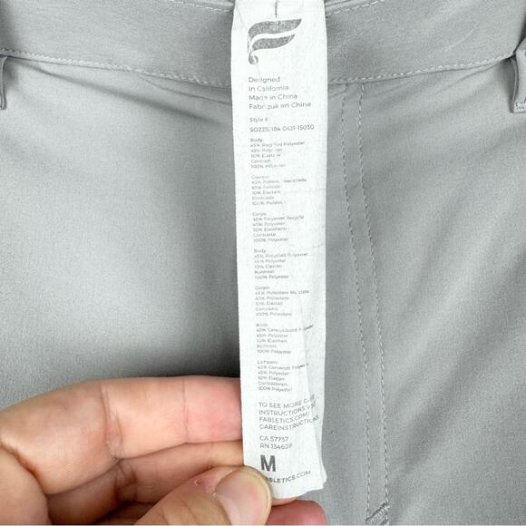 Fabletics The Only Short 8" In Shadow Grey Size M Athleisure Business Casual - Picture 15 of 16
